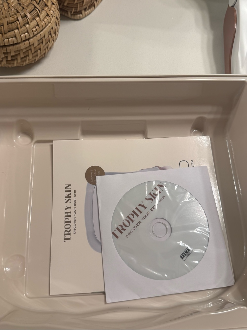 Microdermabrasion Home Device - Picture 3 of 5